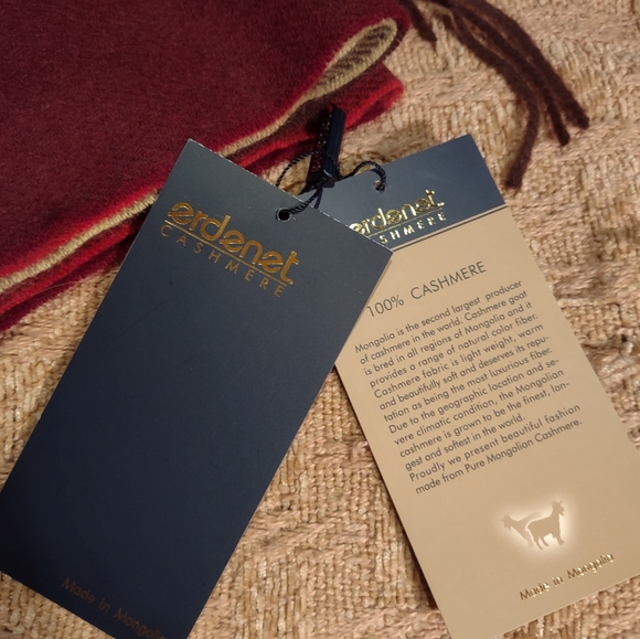 New Erdenet Cashmere scarf - Picture 2 of 4